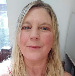 Meet your Posher, Mae